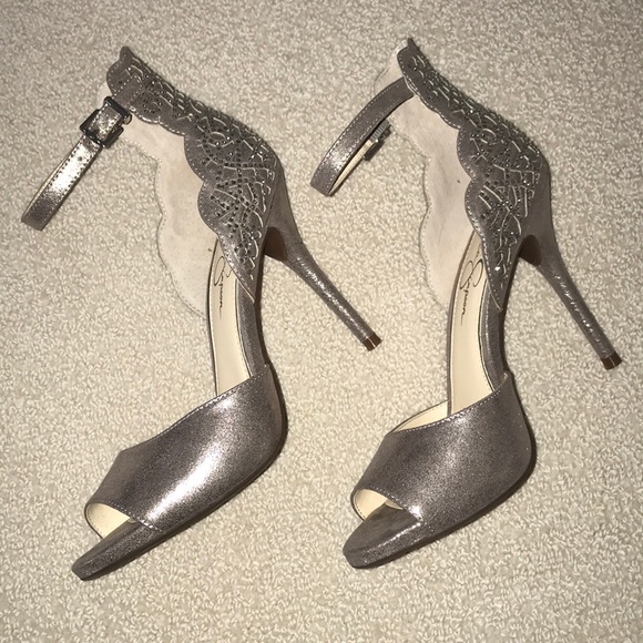 Jessica Simpson evening shoes - Picture 5 of 8